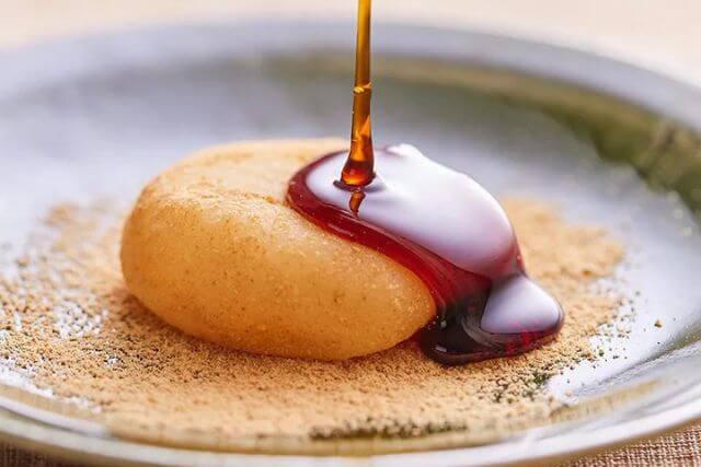 贈り物に映える信玄餅のパッケージと上品な見た目の工夫